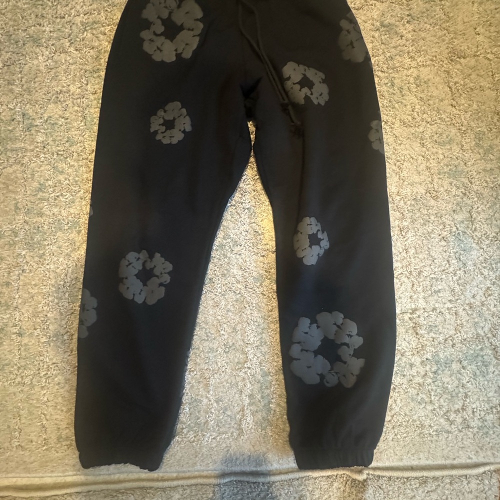Black Floral Patterned Sweatpants Relaxed Fit